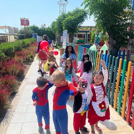 Orange County Ξενοδοχείο 5*