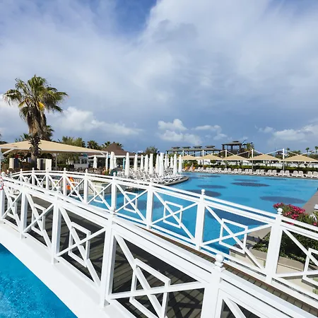 Orange County Hotel 5*