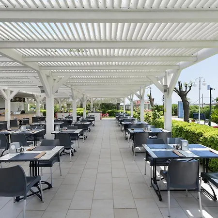 فندق Orange County 5*